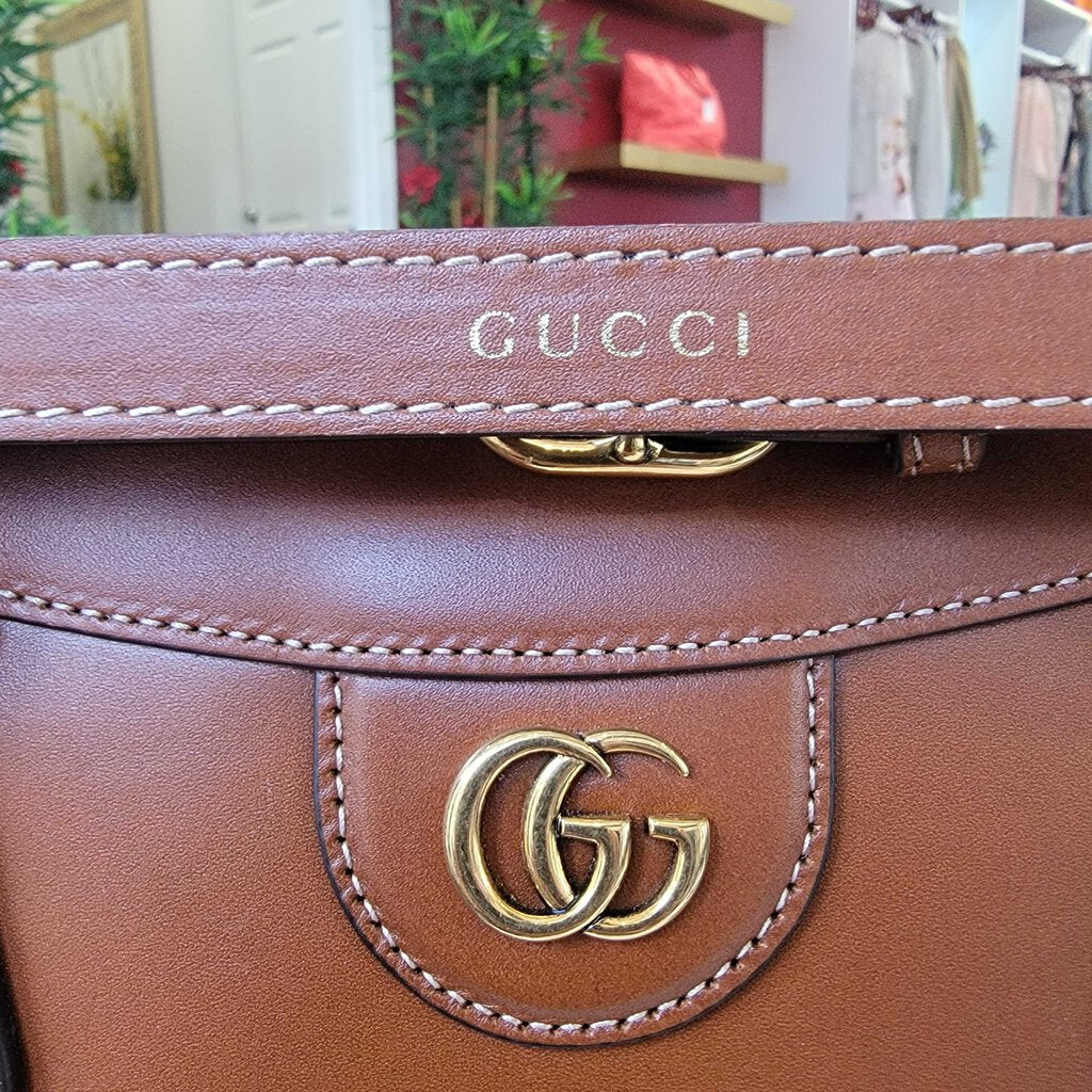 Gucci Diana Bamboo Handle Handbag