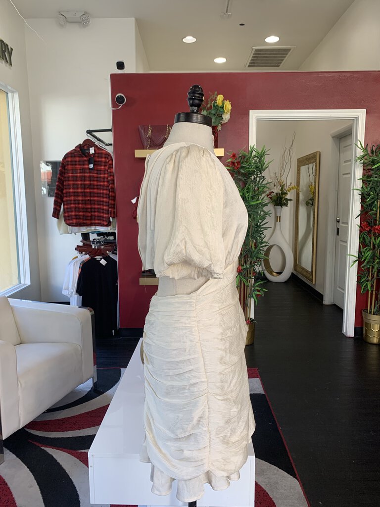 Astr Cream Gathered S/S Dress