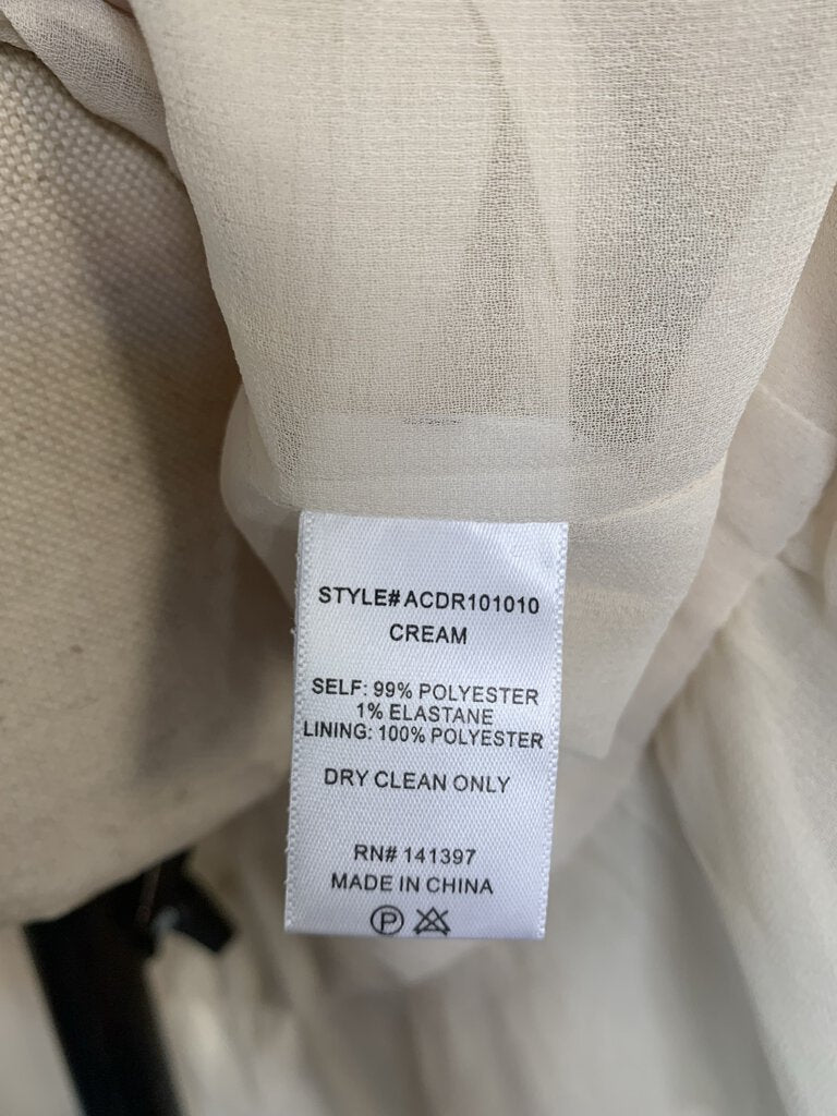 Astr Cream Gathered S/S Dress