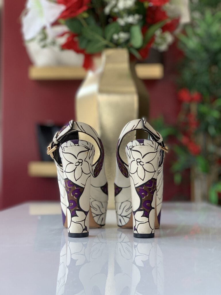Louis Vuitton White Floral Pumps