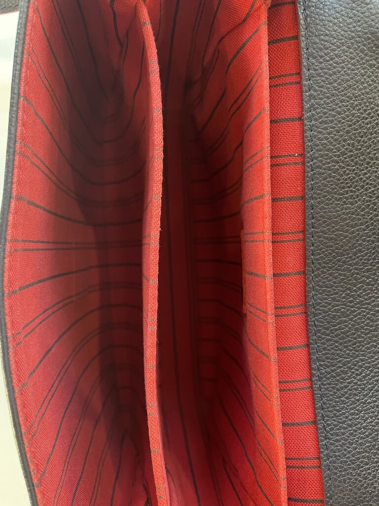 Louis Vuitton Navy Pochette Metis Monogram Empreinte Handbag