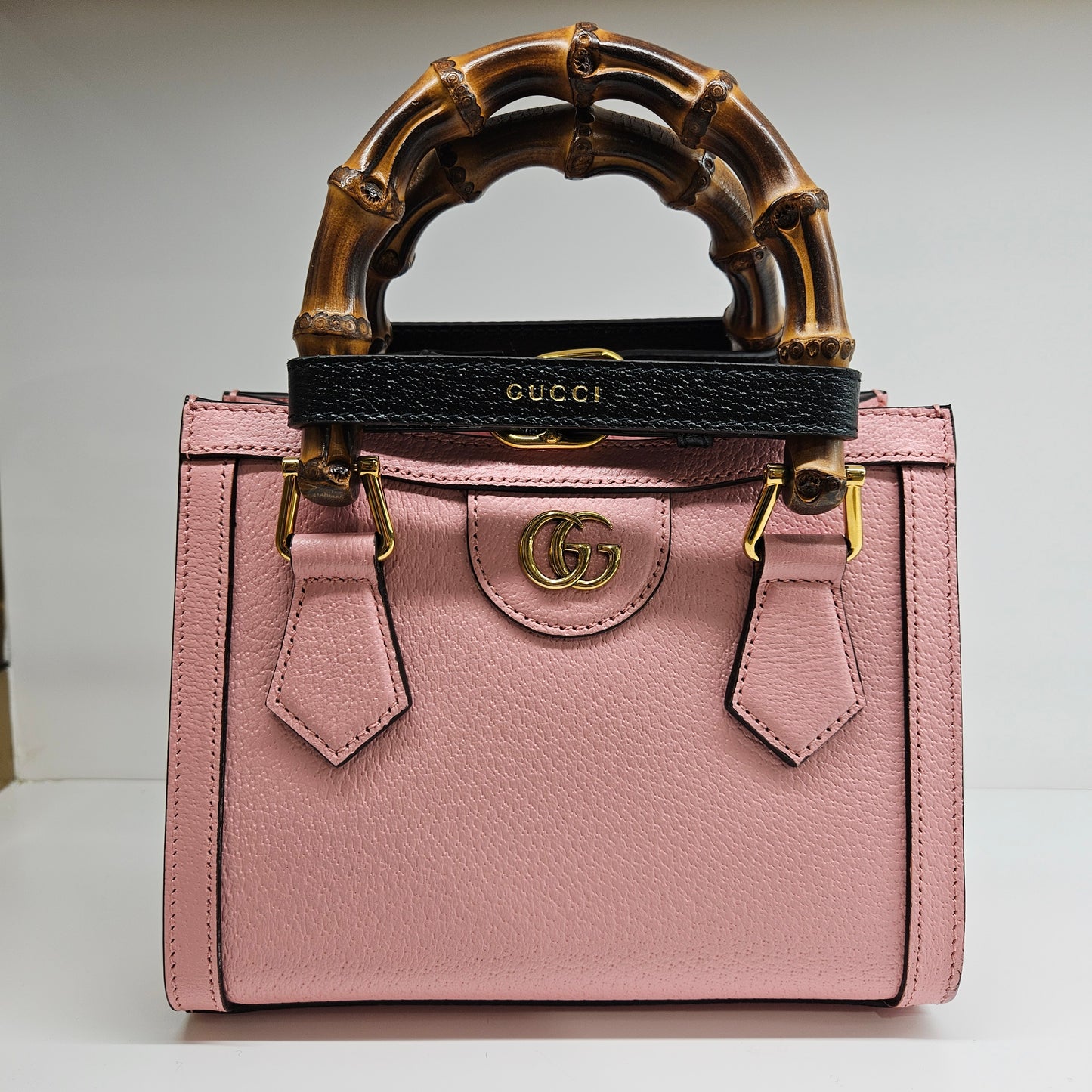 Bundle - Gucci Diana Mini Tote Bag, Gucci Vintage Black Leather Belt, 10kgp Clover 2 Charm Necklace