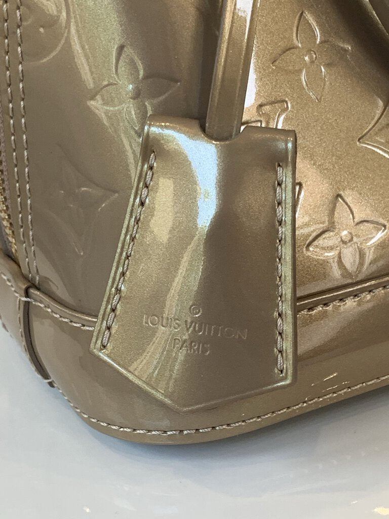 Louis Vuitton Vernis Alma Beige Handbag