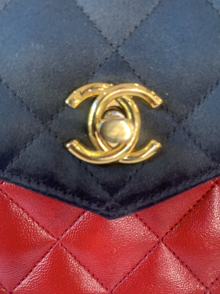 Chanel 90s Matelasse Red Lambskin/Silk Flap