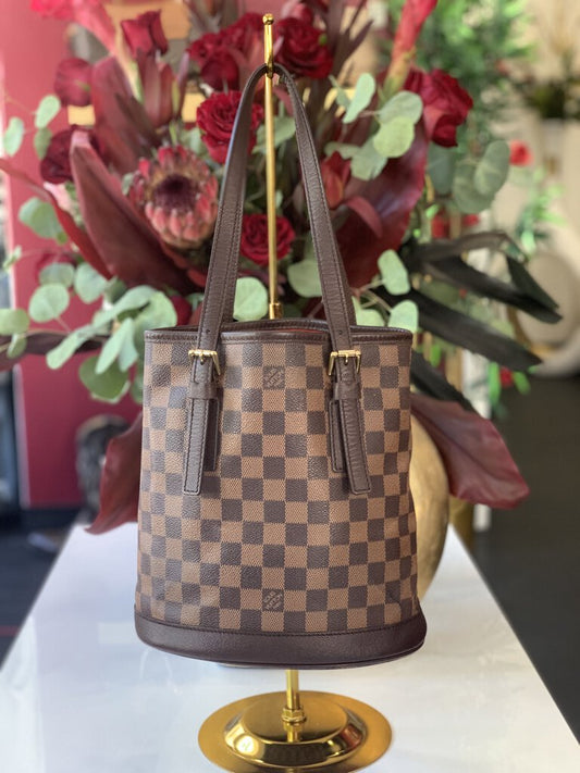 Louis Vuitton Ebene Bucket Marais Handbag