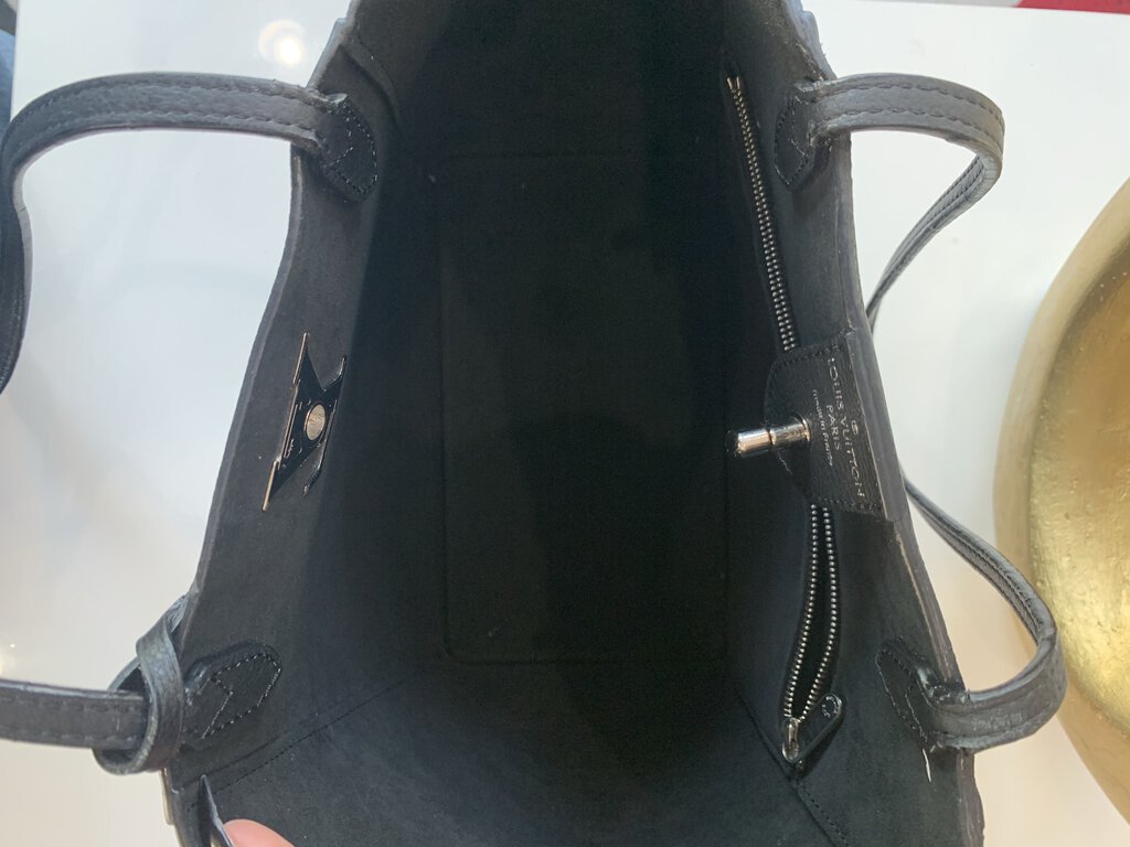 Louis Vuitton Black Leather LOCK ME Tote