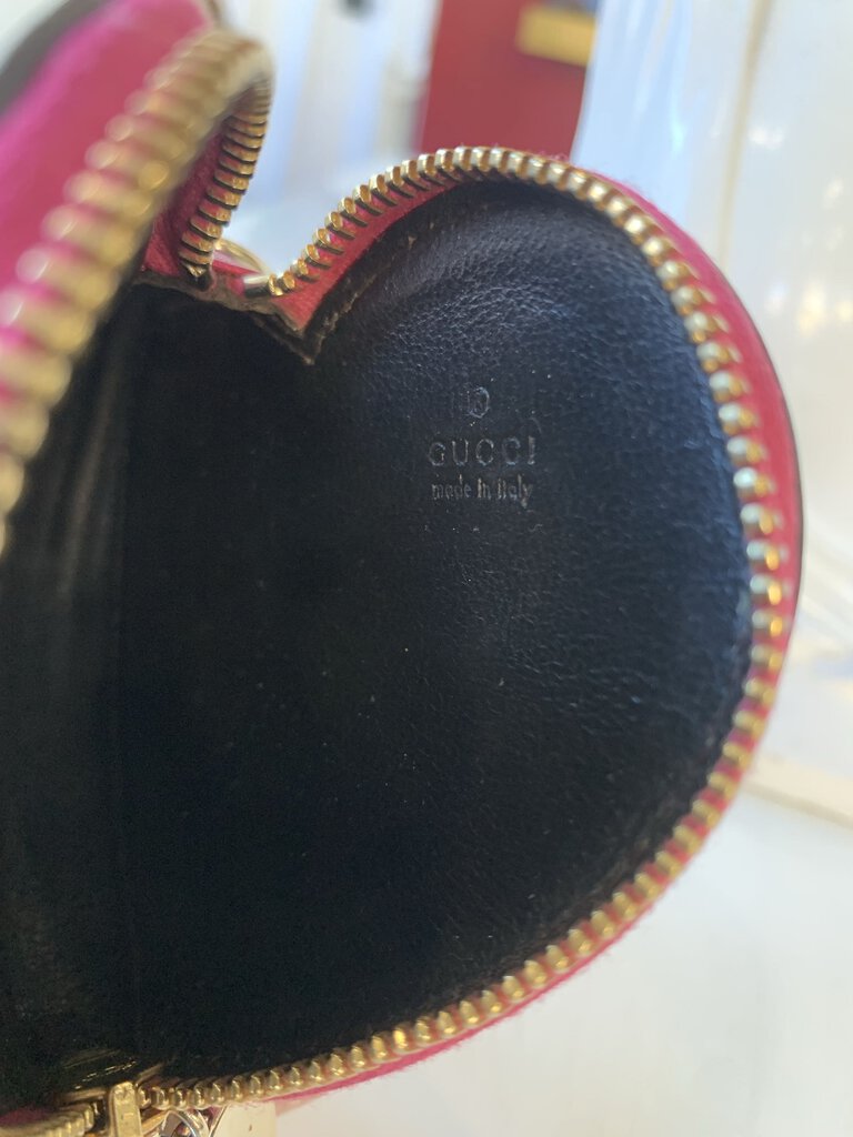 Gucci Pink Guccissima Leather Heart Coin Purse