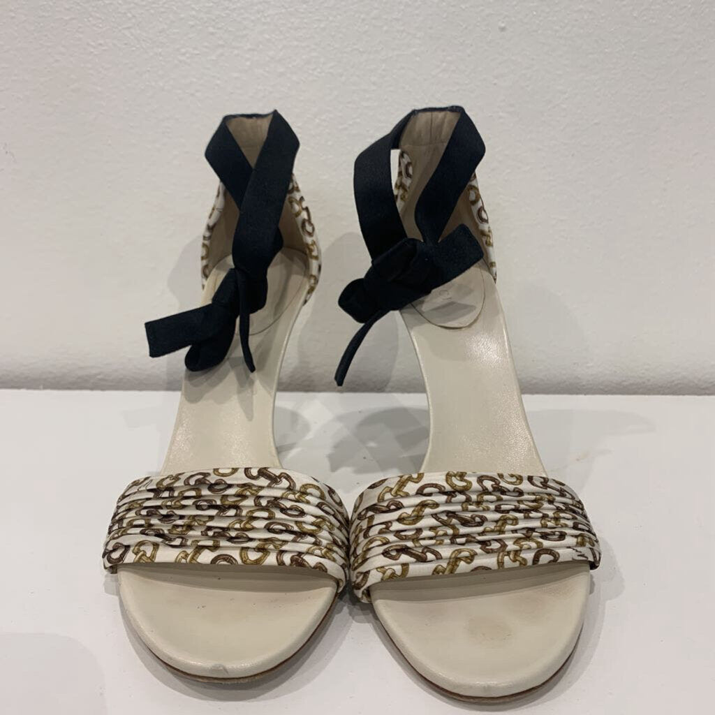 Gucci White Chain Print Satin Heels