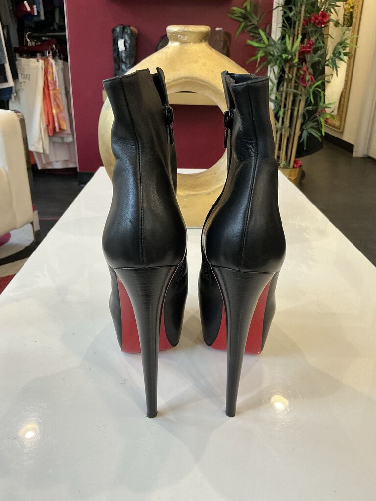 Louboutin Black Black Daffodil Leather Heels