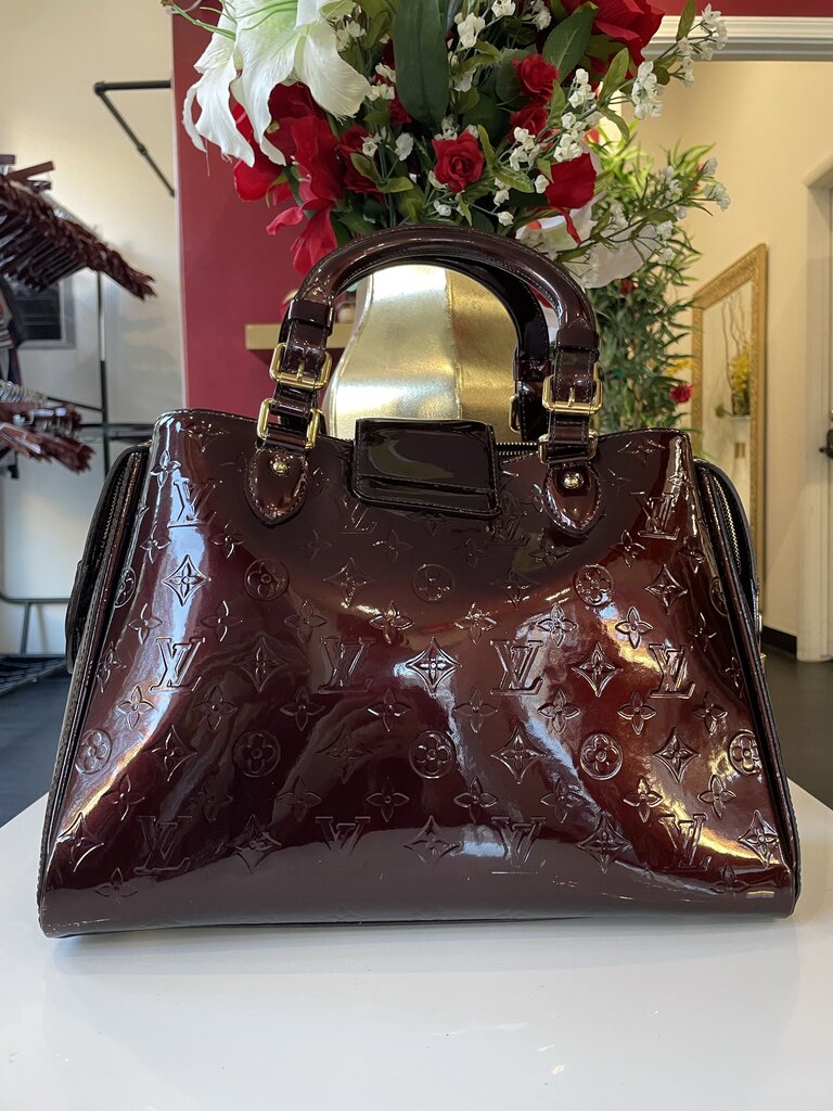 Louis Vuitton Melrose Vernis Handbag