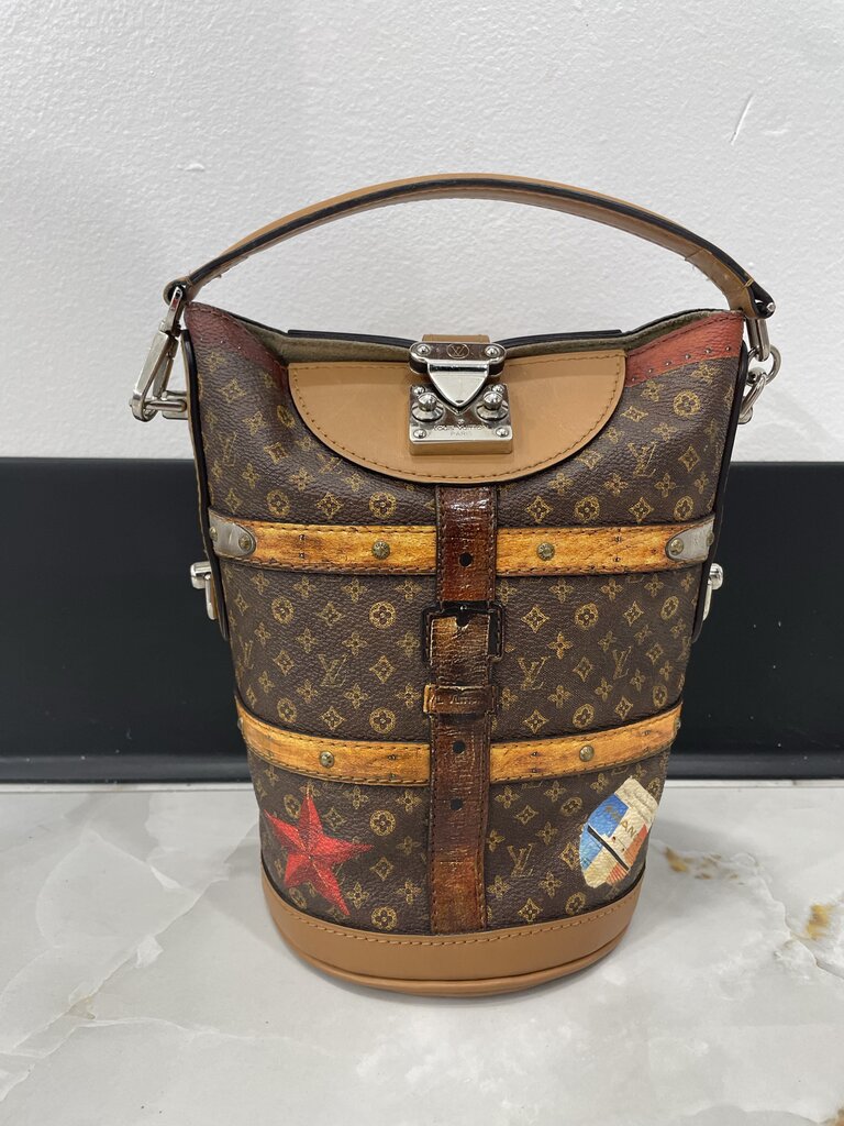 Louis Vuitton LIMITED EDITION TRANSFORMED MONOGRAM TIME TRUNK BAG