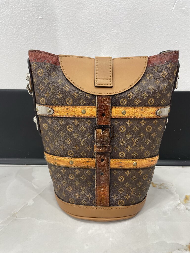 Louis Vuitton LIMITED EDITION TRANSFORMED MONOGRAM TIME TRUNK BAG