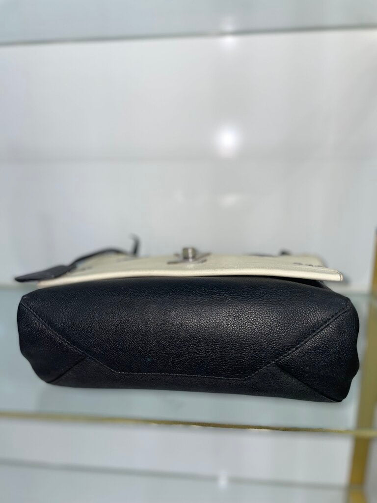 Louis Vuitton Cream, Black Calfskin Mechanical Flowers Lockme Handbag